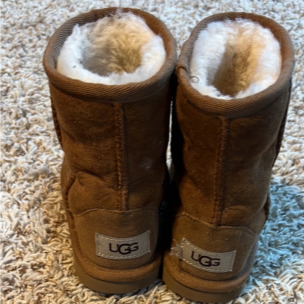 Toddler Uggs size 10 toddler